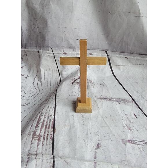 Sacred Heart Southern Missions 4.25in wood self standing altar cross crucifix - Picture 5 of 7